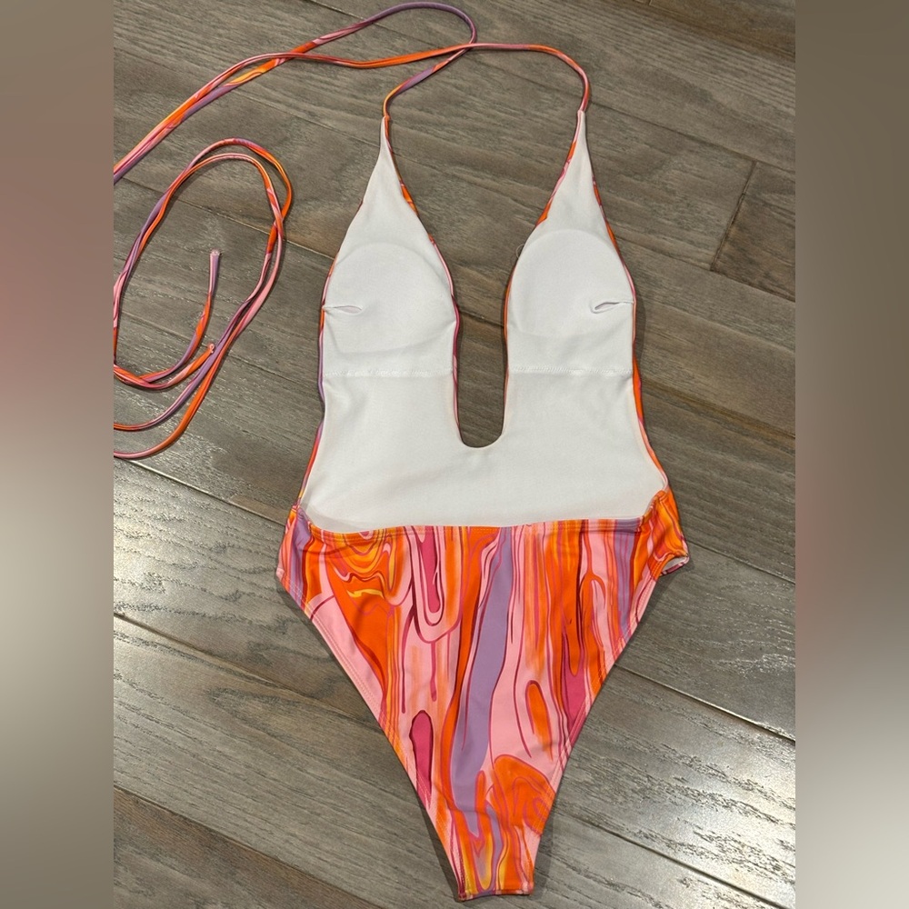 SHEIN Swim Plunging One Piece Swimsuit & Matching Beach Skirt NWOT - Picture 7 of 10